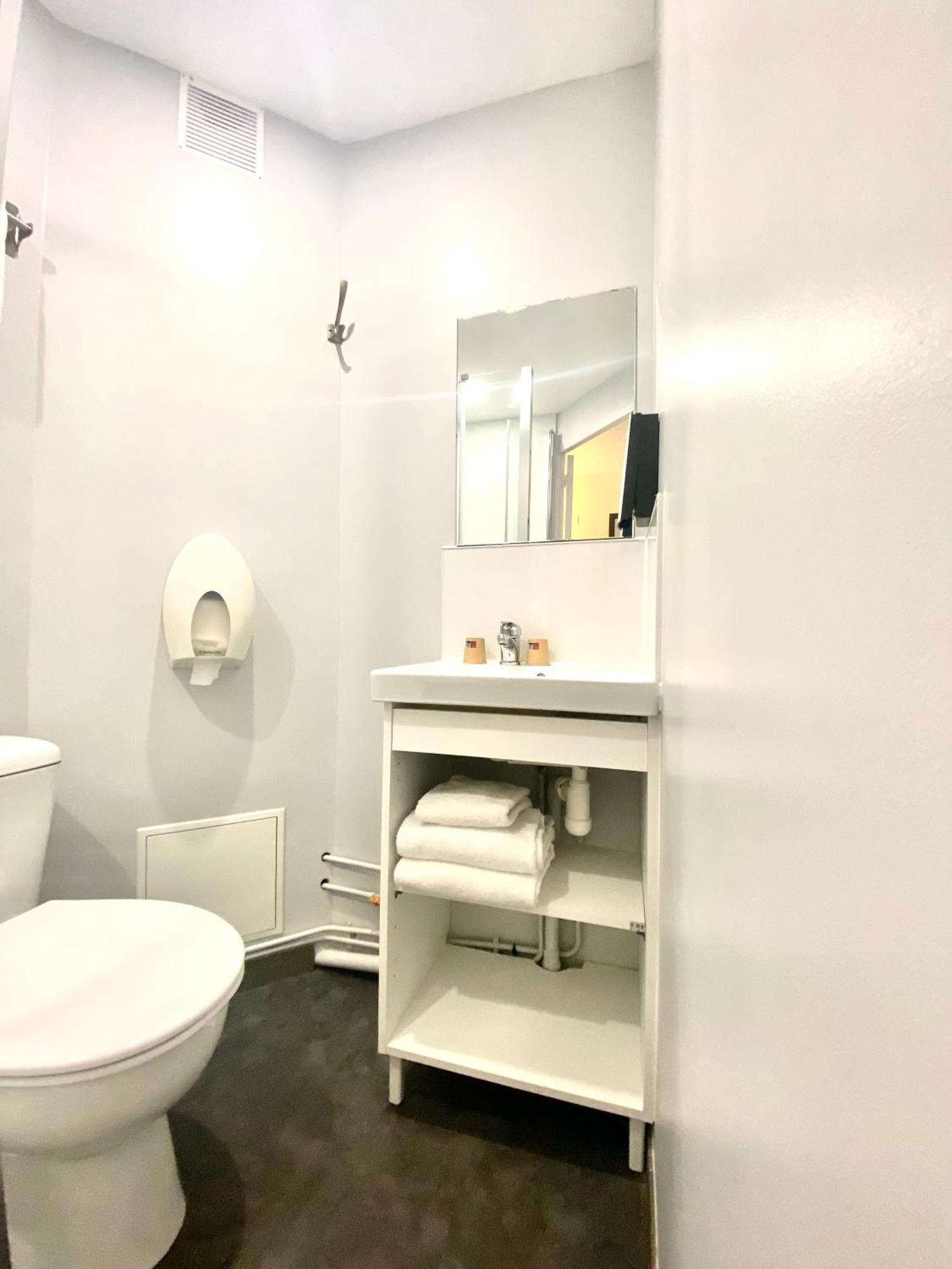 Brit Hotel Lyon Nord Dardilly Ngoại thất bức ảnh